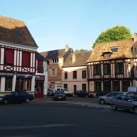 Le Charme Du Chateau Apartment Les Andelys Exterior photo